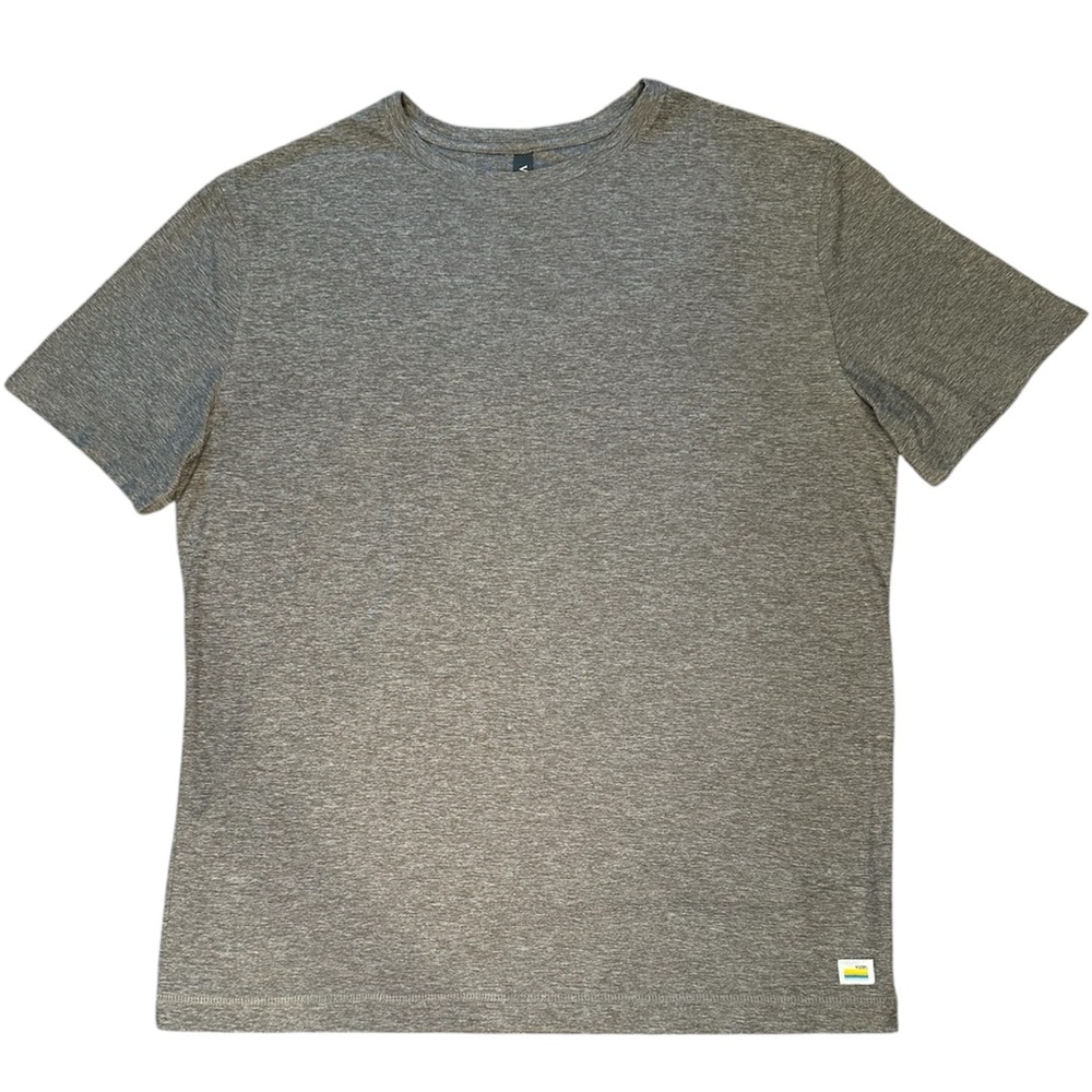 Vuori Men's Gray Classic Tee Short Sleeve Performance Athletic Size Medium